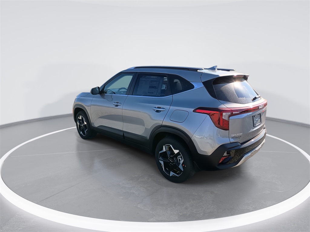 2026 Kia Seltos EX photo 4