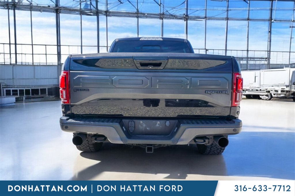 2017 Ford F-150 Raptor photo 28