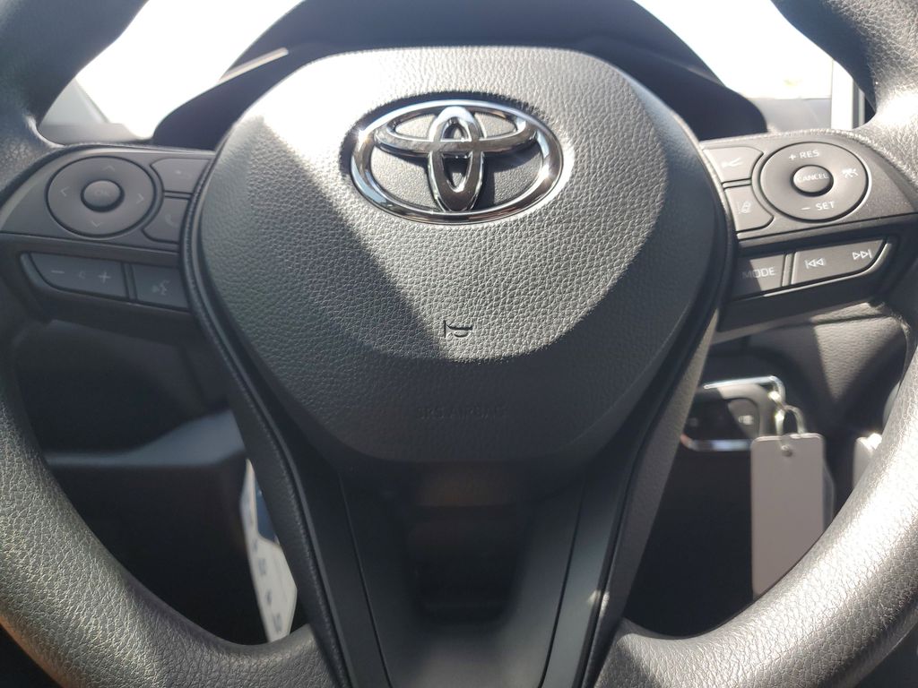 2025 Toyota RAV4 Hybrid LE photo 19
