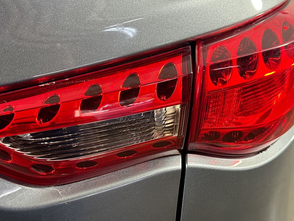 2016 Infiniti QX70 photo 30