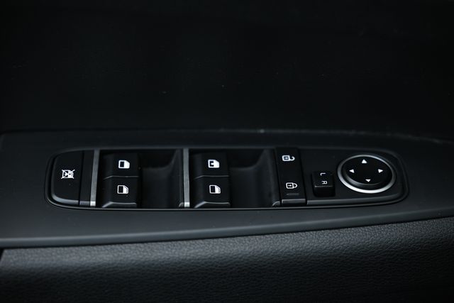 2022 Kia Forte LXS photo 17