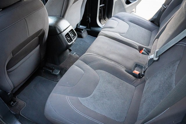 2019 Jeep Cherokee Latitude photo 25