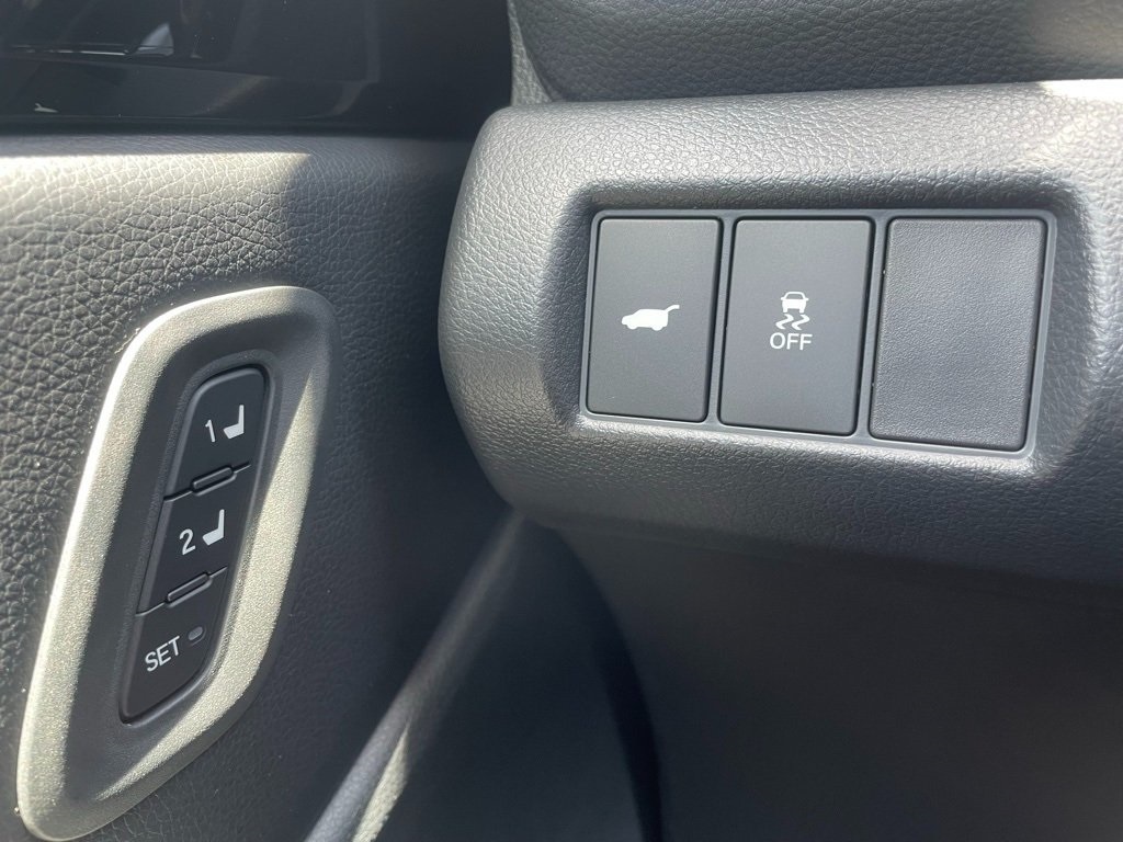 2025 Honda Pilot Touring photo 26