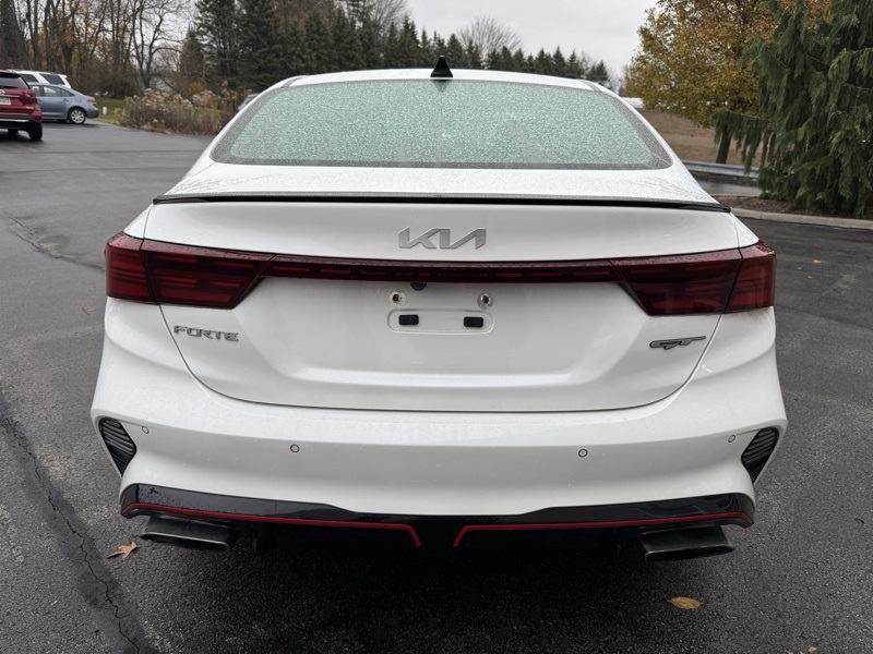 2022 Kia Forte GT photo 4