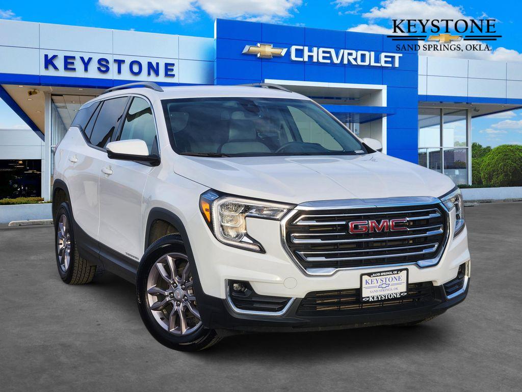2024 GMC Terrain SLT's photo