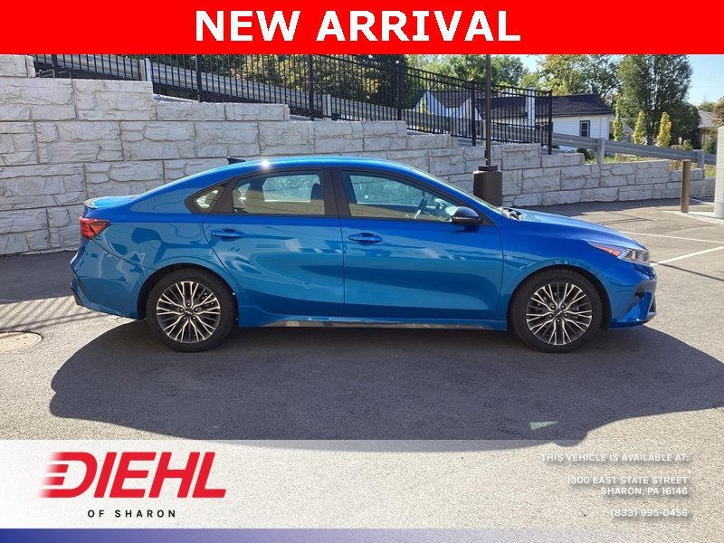 2022 Kia Forte GT-Line photo 8