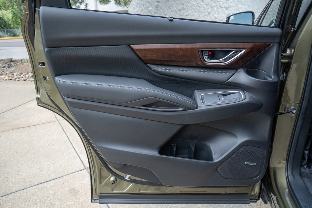 2025 Subaru Ascent Touring photo 15