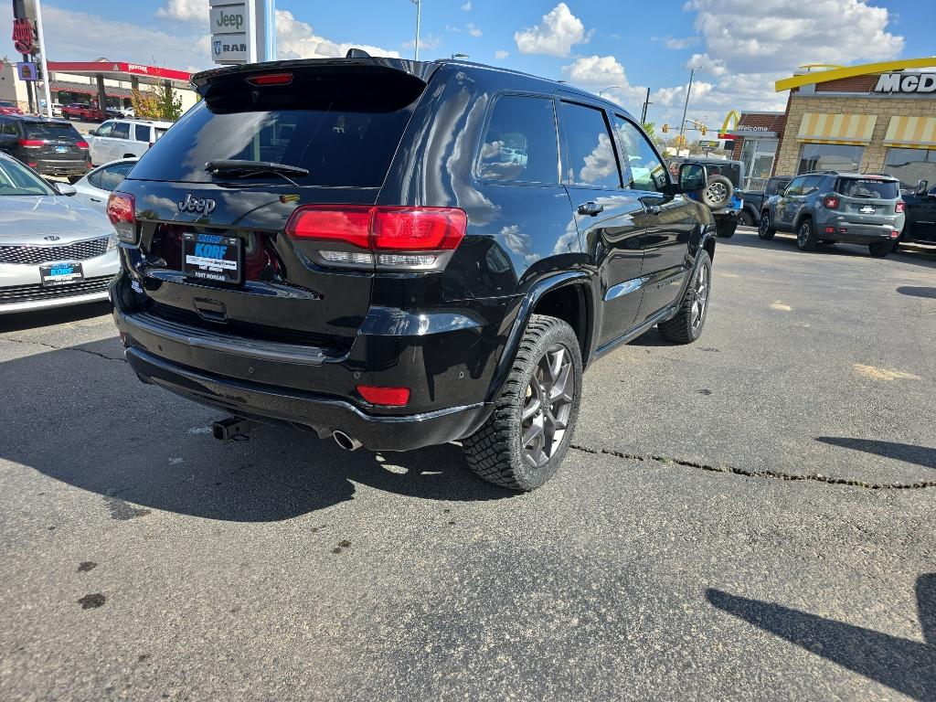 2021 Jeep Grand Cherokee Anniversary Edition photo 2