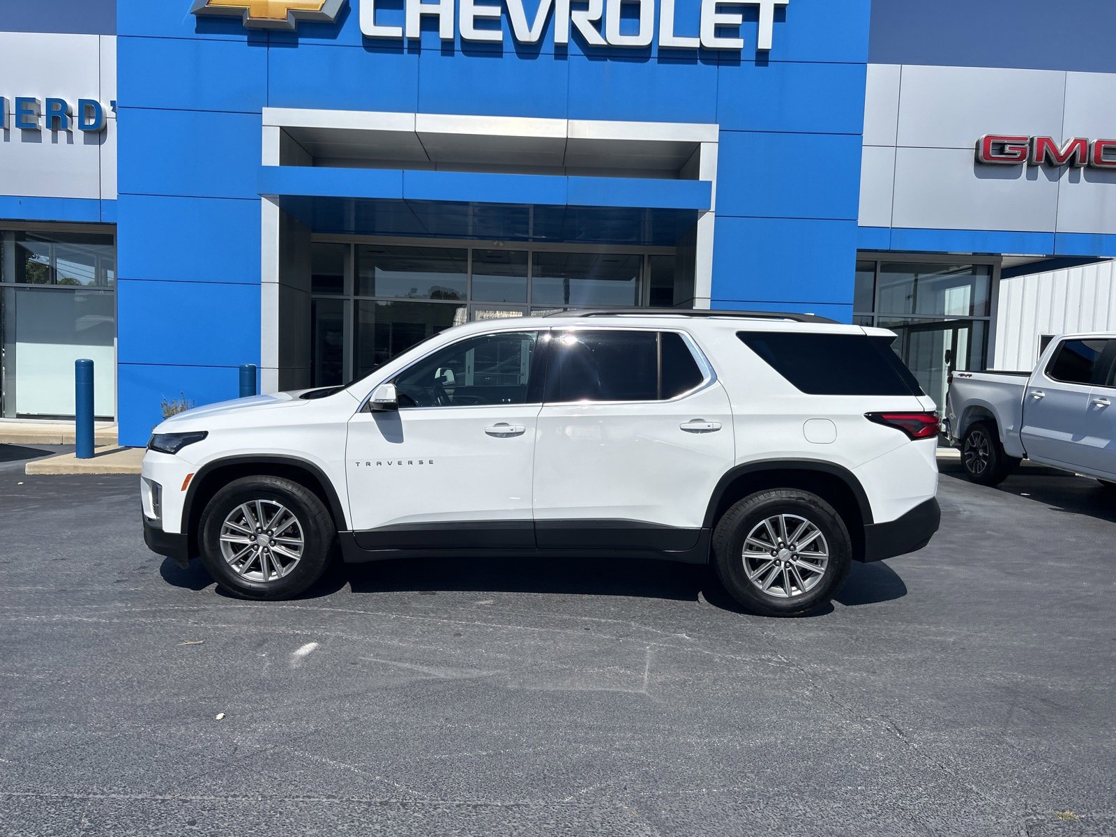 2023 Chevrolet Traverse Cloth photo 4