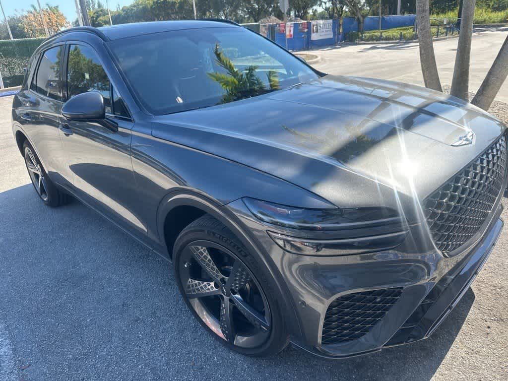2023 GENESIS GV70 Sport's photo