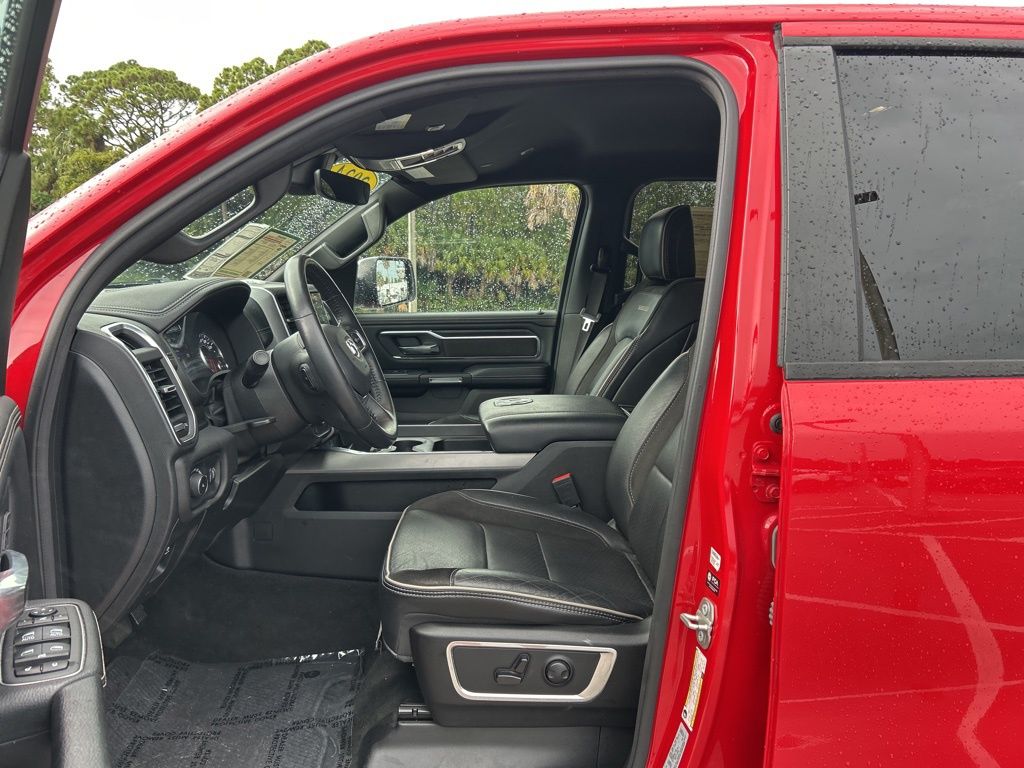 2024 Ram 1500 Laramie photo 9