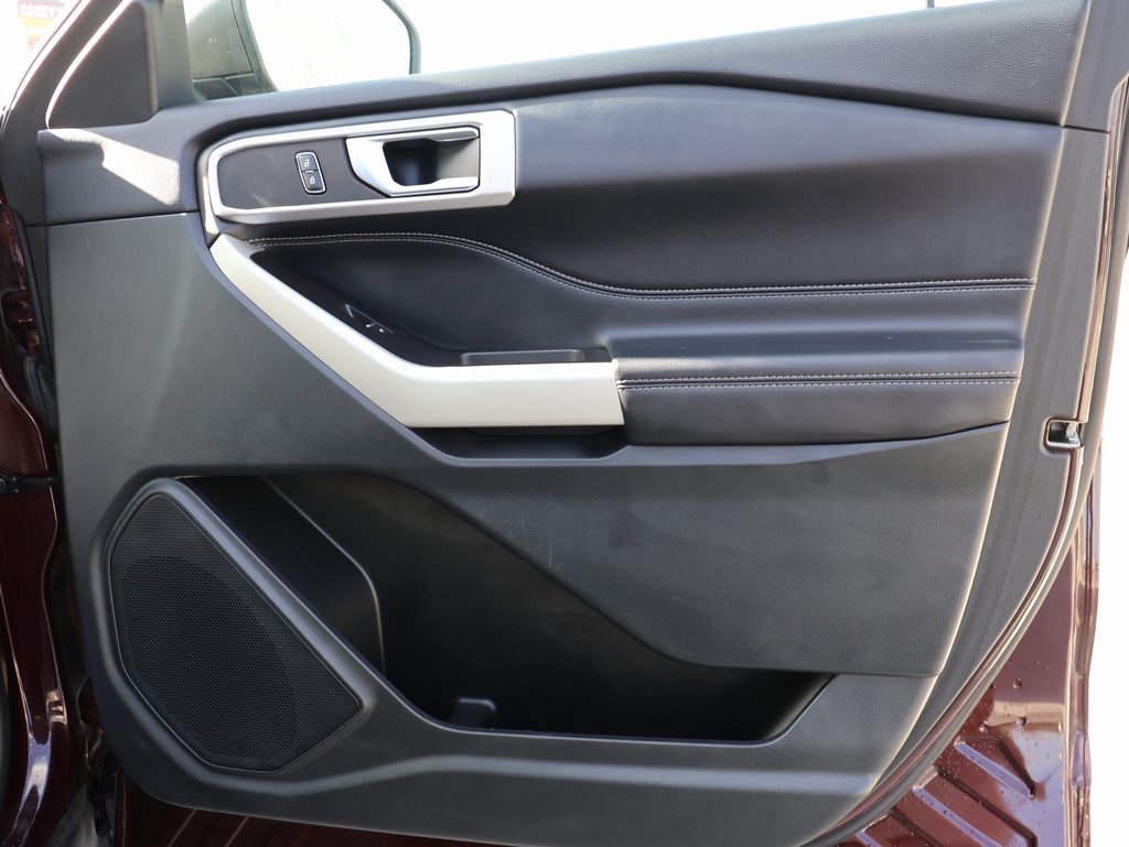 2022 Ford Explorer XLT photo 4