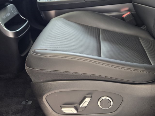 2026 Hyundai Ioniq SEL photo 13