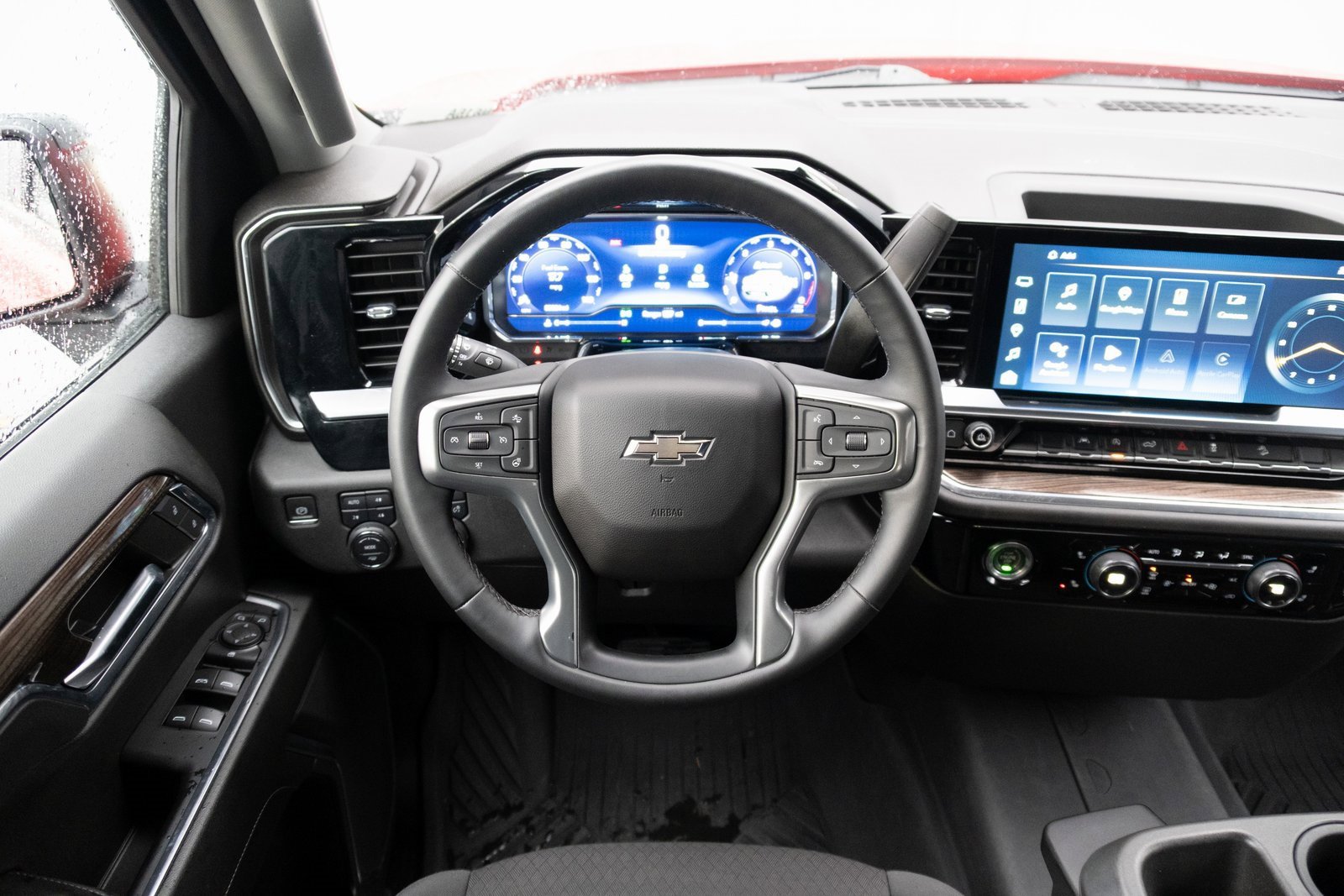 2023 Chevrolet Silverado 1500 RST photo 2