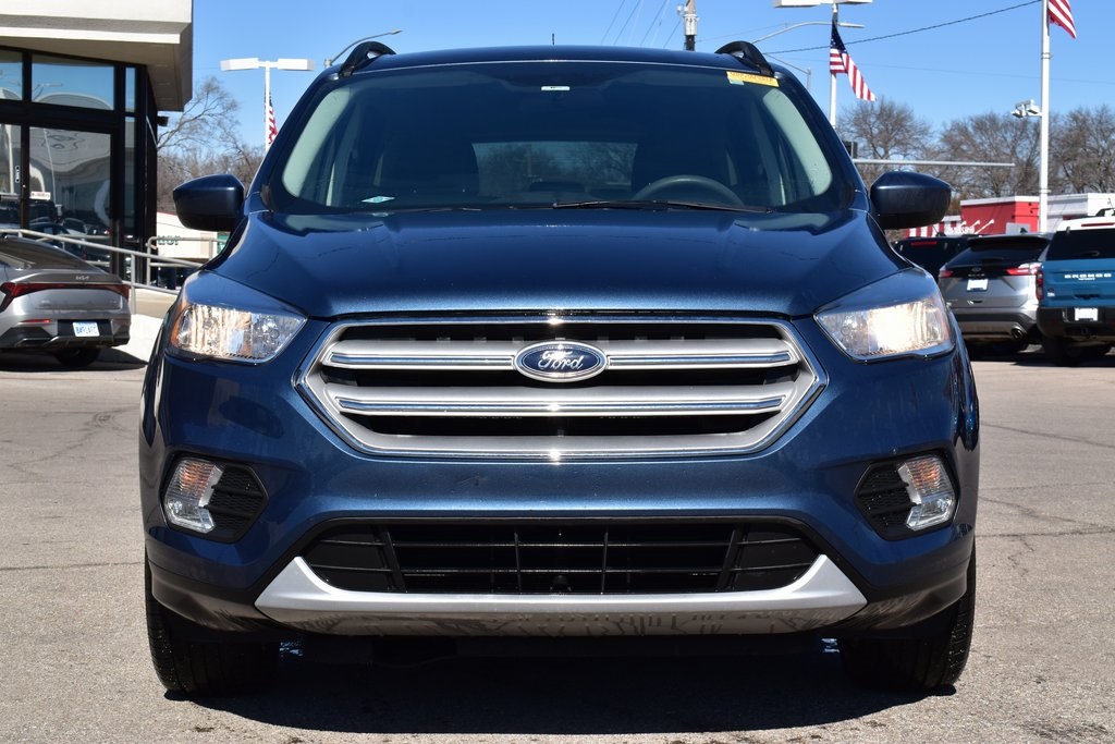 Used 2018 Ford Escape SE with VIN 1FMCU0GDXJUC19077 for sale in Kansas City