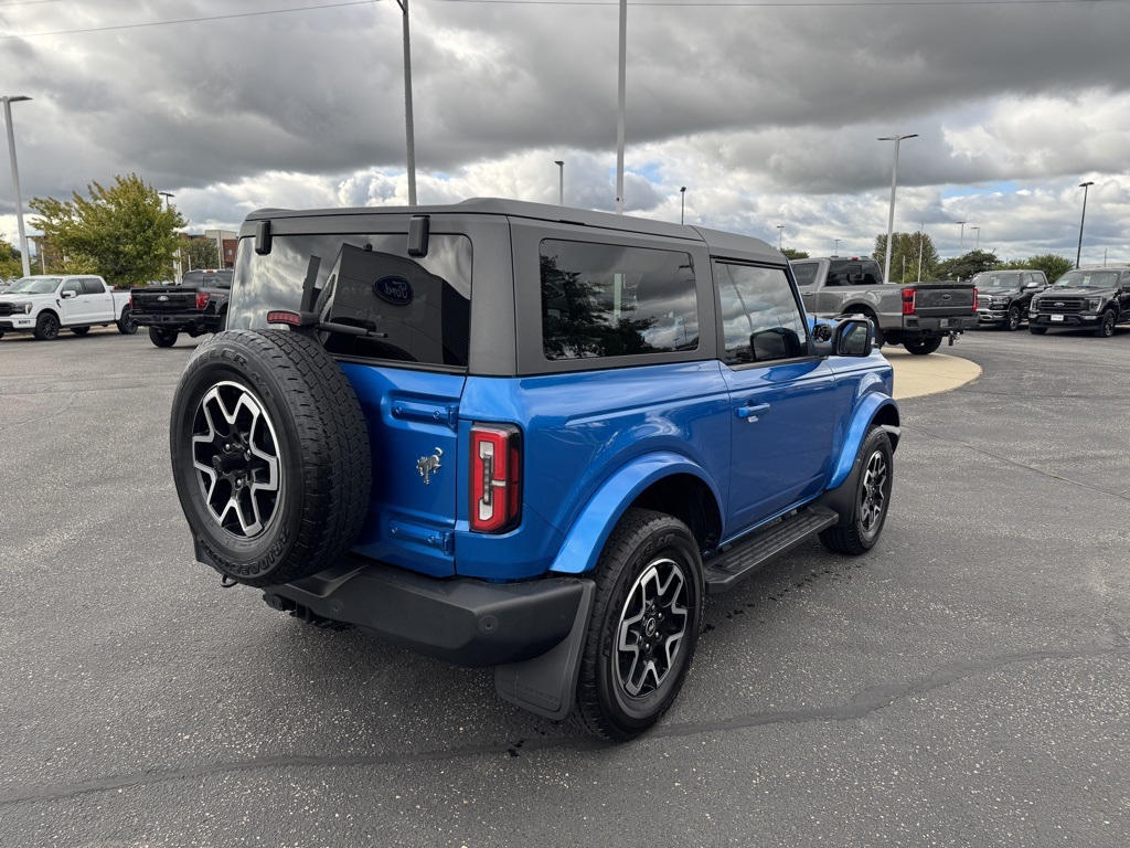 2021 Ford Bronco Outer Banks photo 4