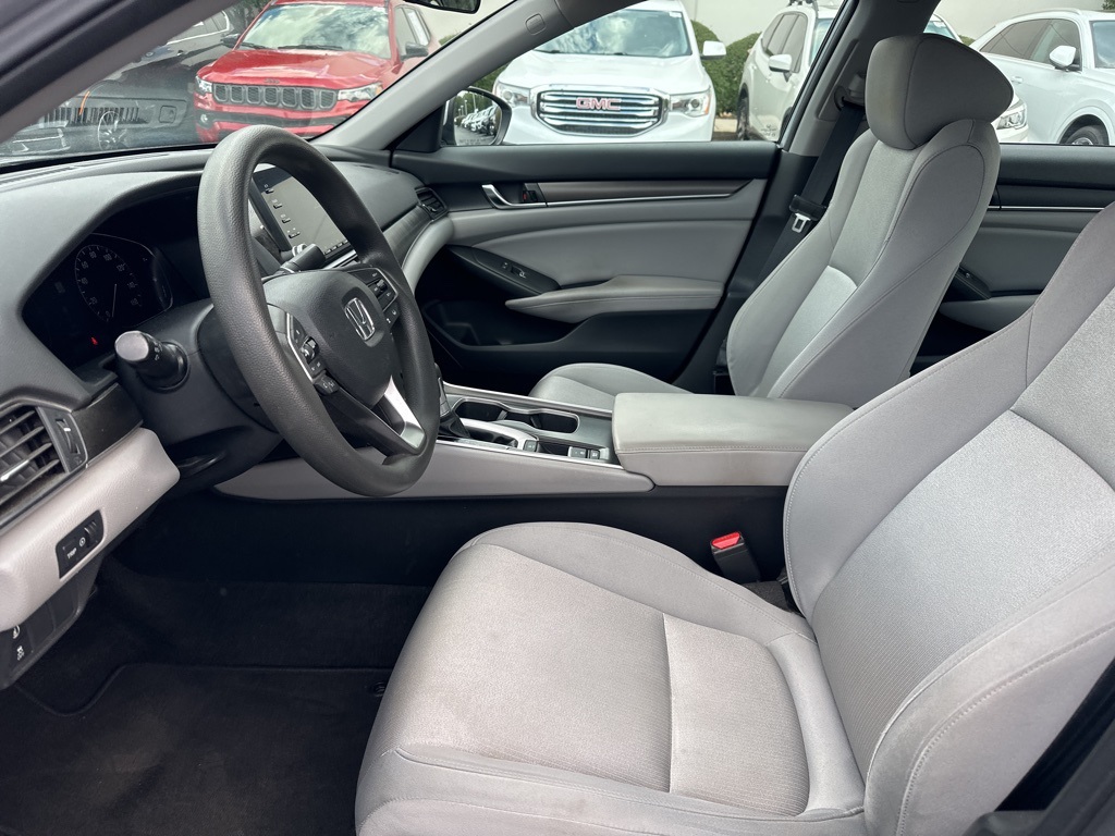 2018 Honda Accord LX photo 18