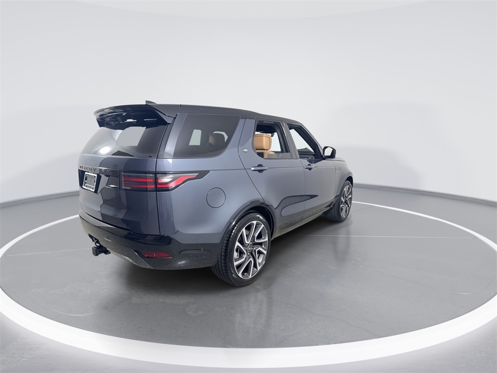 2025 Land Rover Discovery SE photo 8