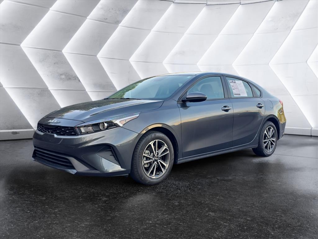 2024 Kia Forte LXS's photo