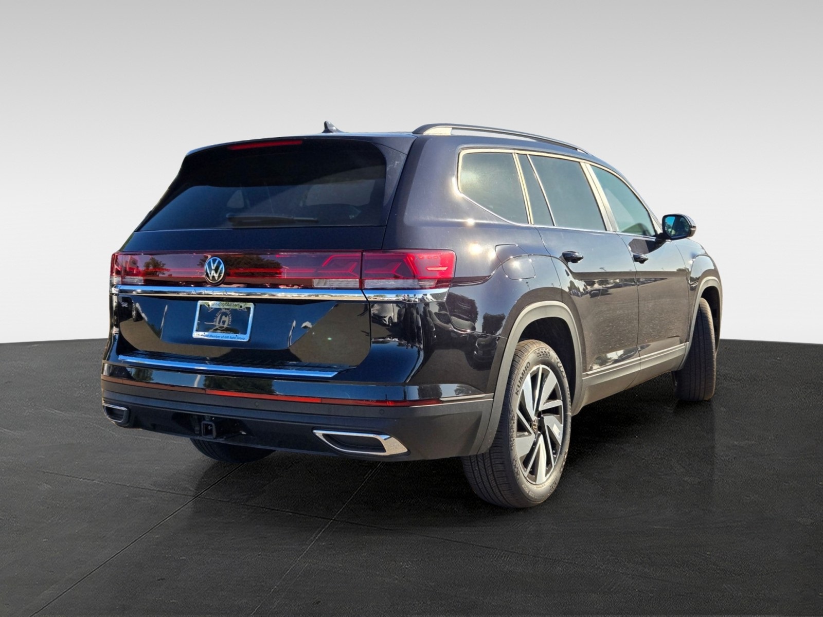 2025 Volkswagen Atlas SE Technology photo 4