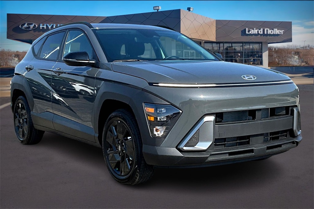 2026 Hyundai Kona SEL photo 2