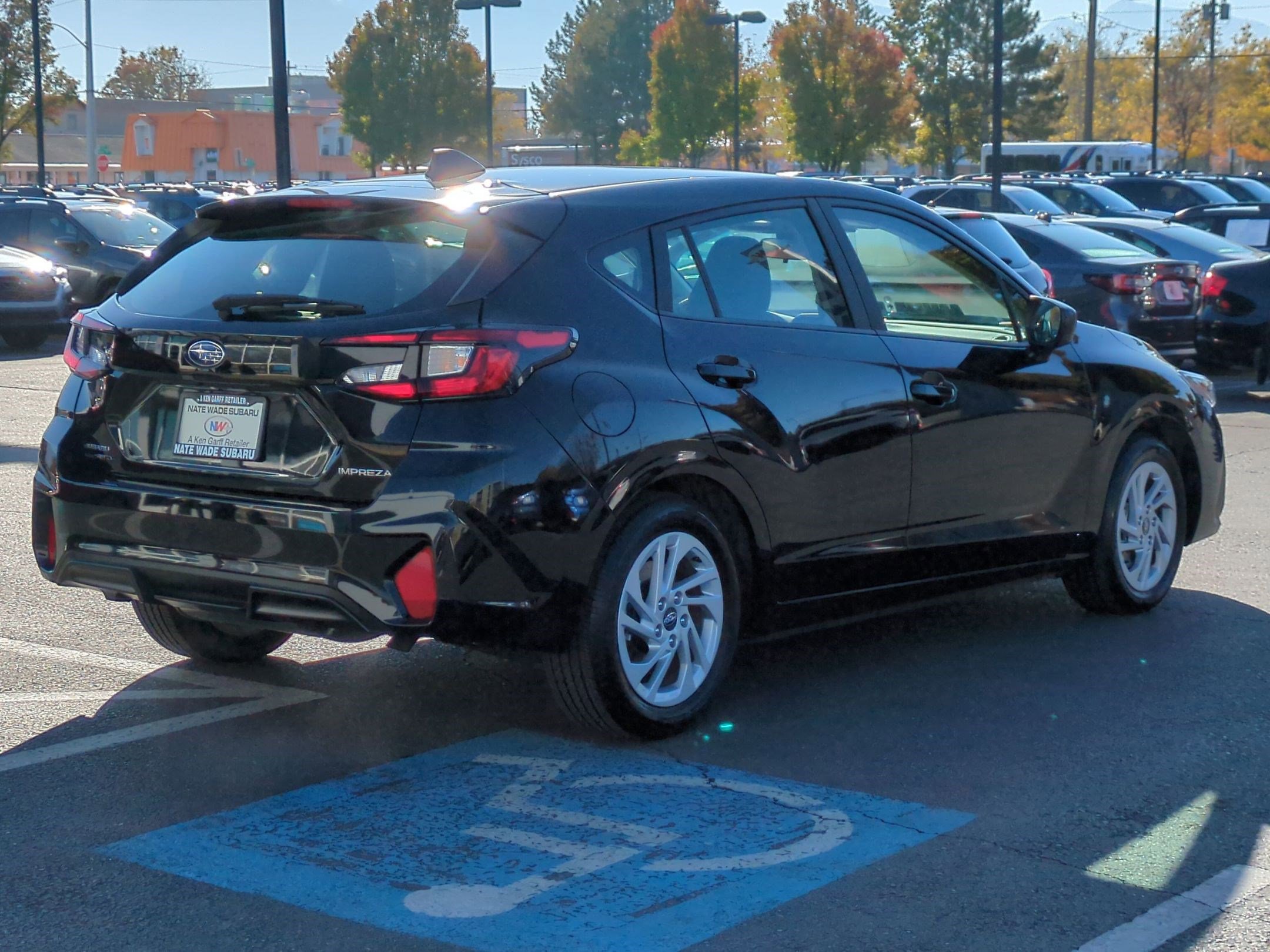 2025 Subaru Impreza Base photo 3