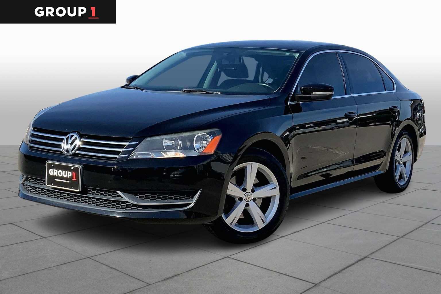 2015 Volkswagen Passat SE's photo