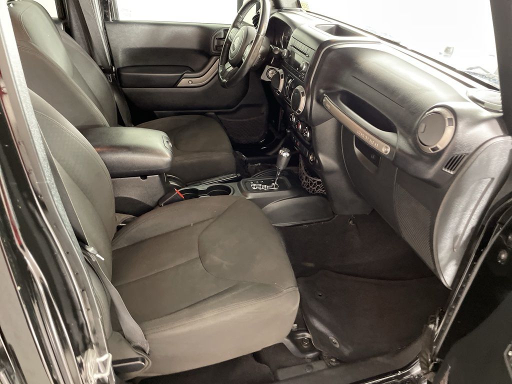 2016 Jeep Wrangler Unlimited Sport photo 37