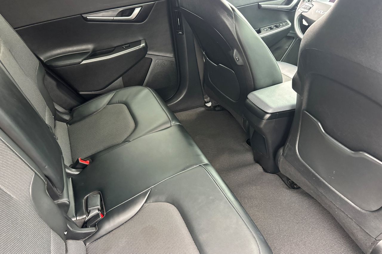 2022 Kia EV6 Light photo 21