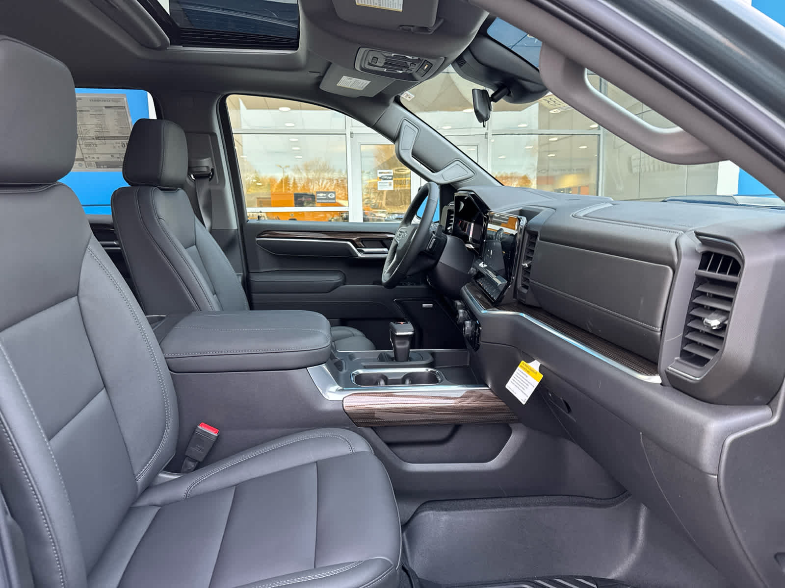 2026 Chevrolet Silverado 1500 LT Trail Boss photo 4