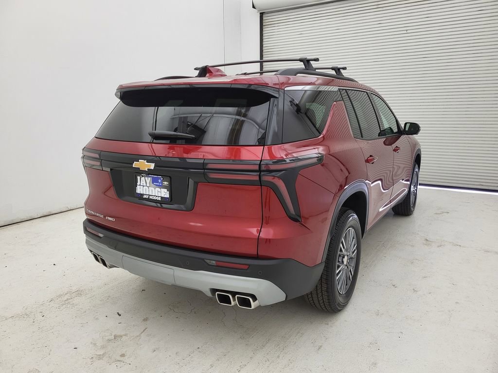2025 Chevrolet Traverse photo 17