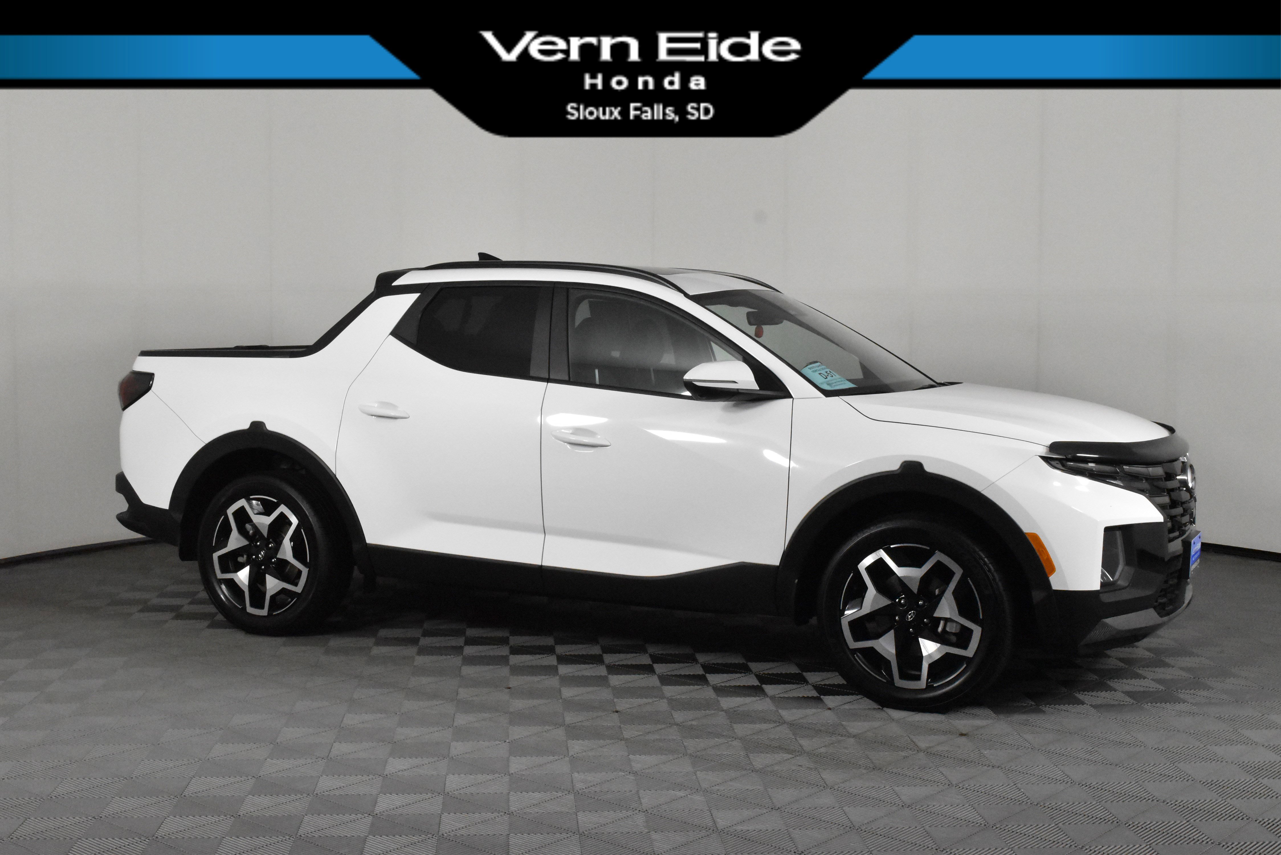 2023 Hyundai Santa Cruz Limited's photo