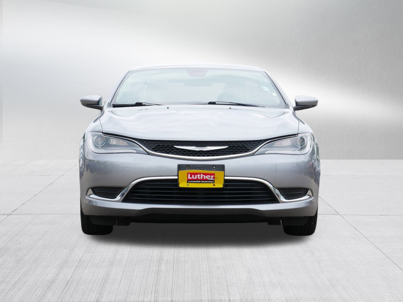Used 2015 Chrysler 200 Limited with VIN 1C3CCCAB2FN532226 for sale in Vadnais Heights, Minnesota