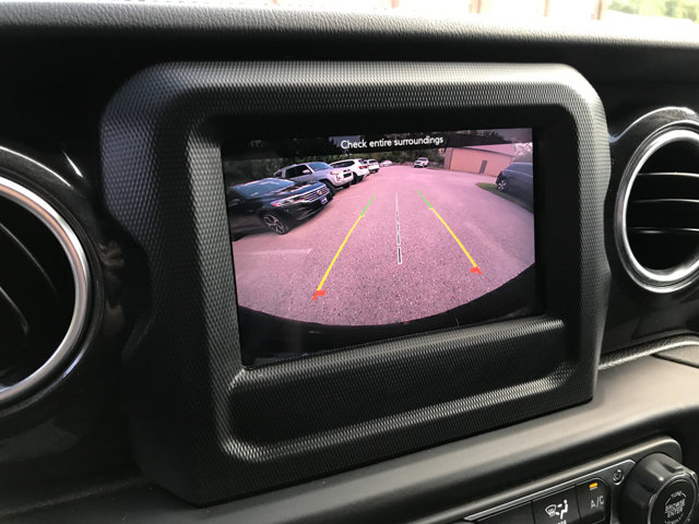 2021 Jeep Wrangler Unlimited Sahara Altitude photo 17