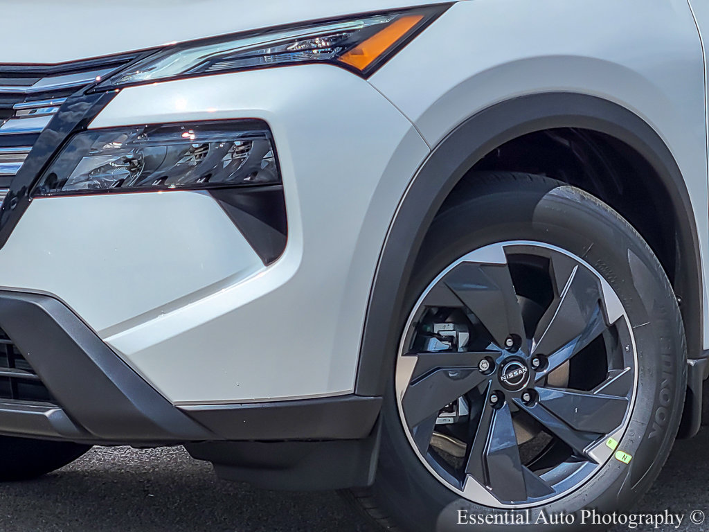 2026 Nissan Rogue SV photo 3