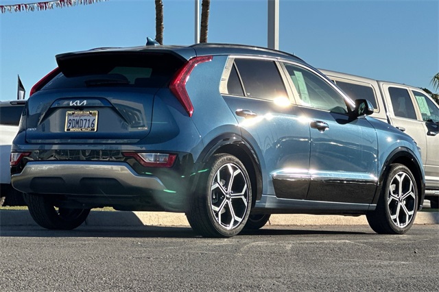 2023 Kia Niro EX Touring photo 3