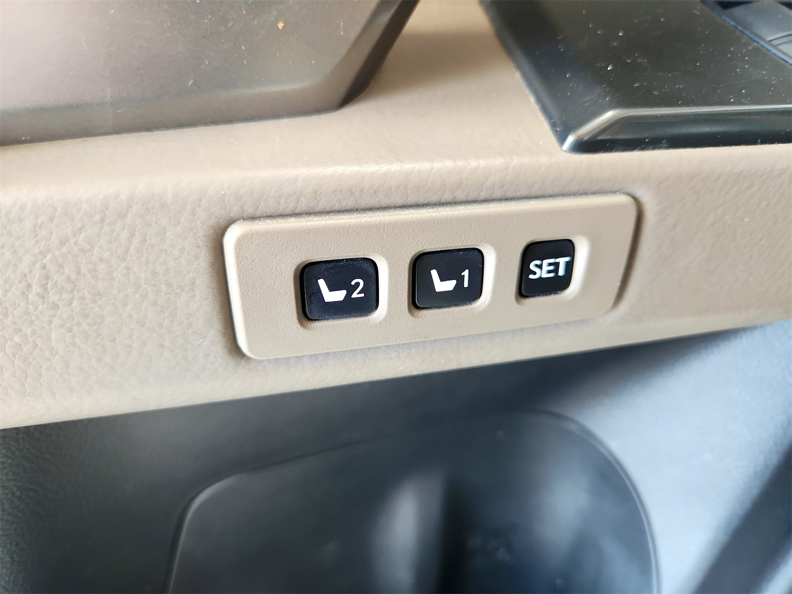 2022 Lexus GX 460 photo 18