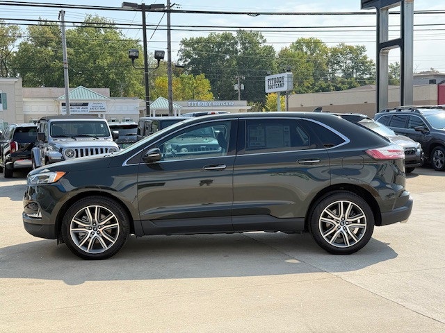2022 Ford Edge Titanium photo 6