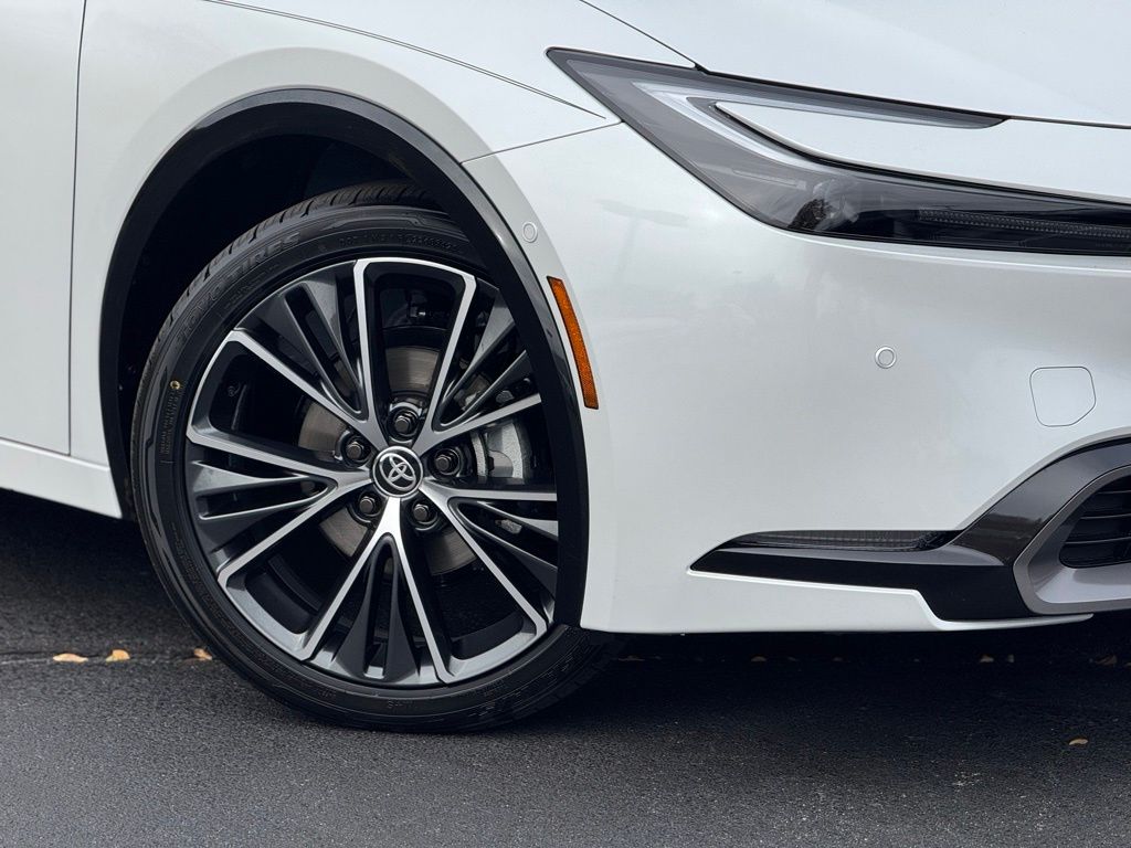 2026 Toyota Prius Limited photo 3