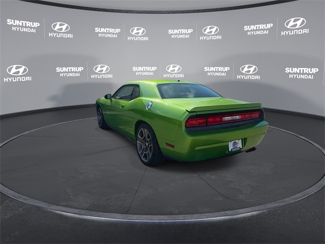 2011 Dodge Challenger R/T photo 7
