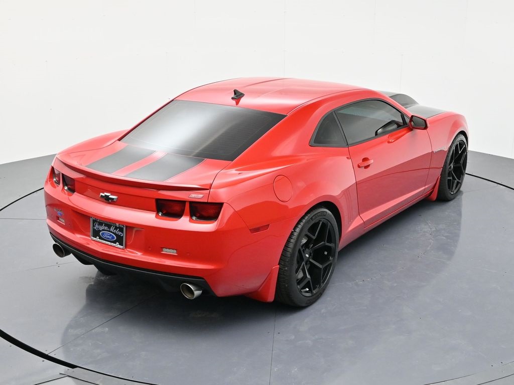 2010 Chevrolet Camaro SS photo 31