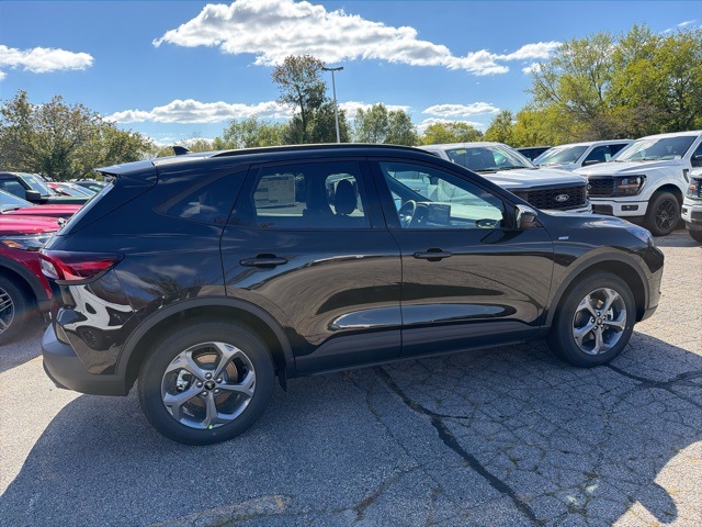 2025 Ford Escape ST-Line Select photo 2
