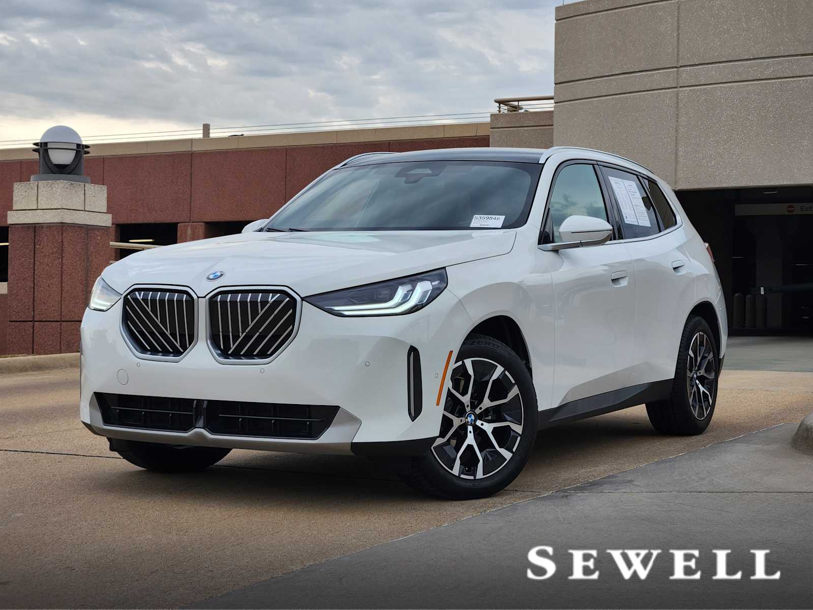 2025 BMW X3 30's photo