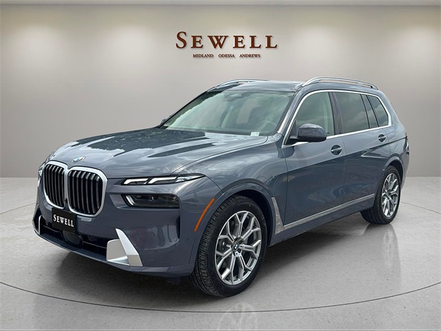 2026 BMW X7 40i's photo