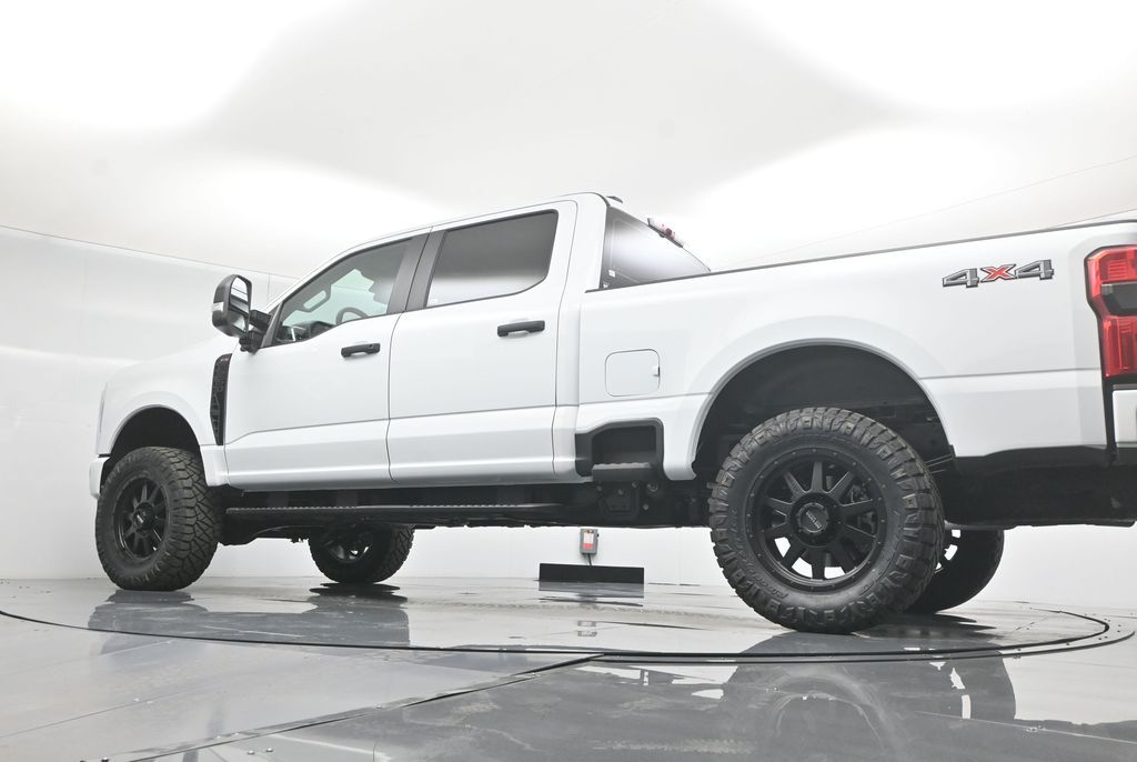 2025 Ford F-250 photo 44