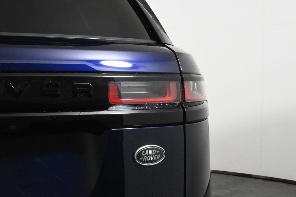2023 Land Rover Range Rover Velar R-Dynamic S photo 13