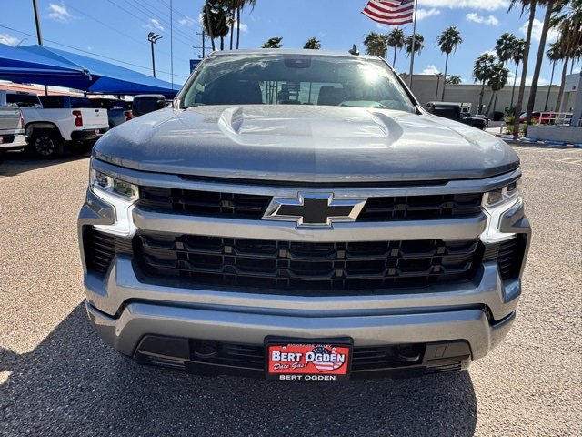 2026 Chevrolet Silverado 1500 RST photo 2