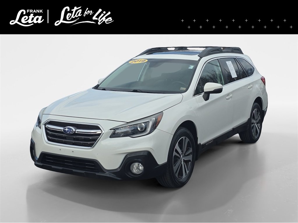 2019 Subaru Outback Limited's photo