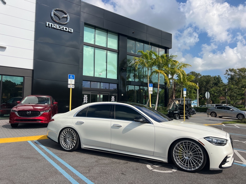 2022 Mercedes Benz S 580 4MATIC photo 4