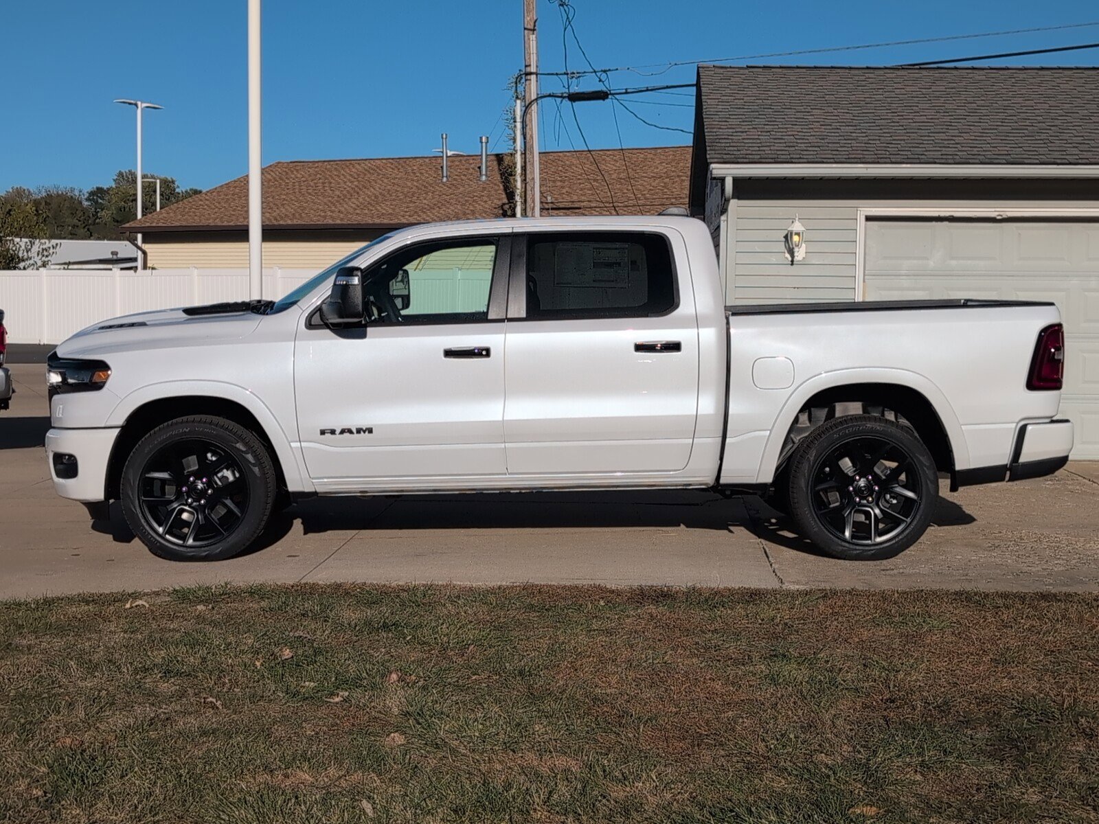 2025 Ram 1500 Laramie photo 5